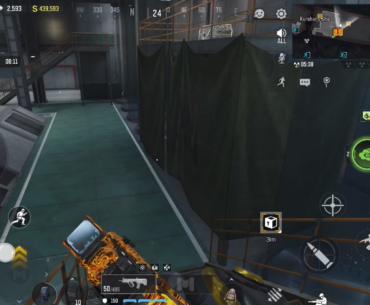 Player crate with Kuiji box stuck in stair and me and teammate can’t loot it. Just a bug that doesn’t even make sense