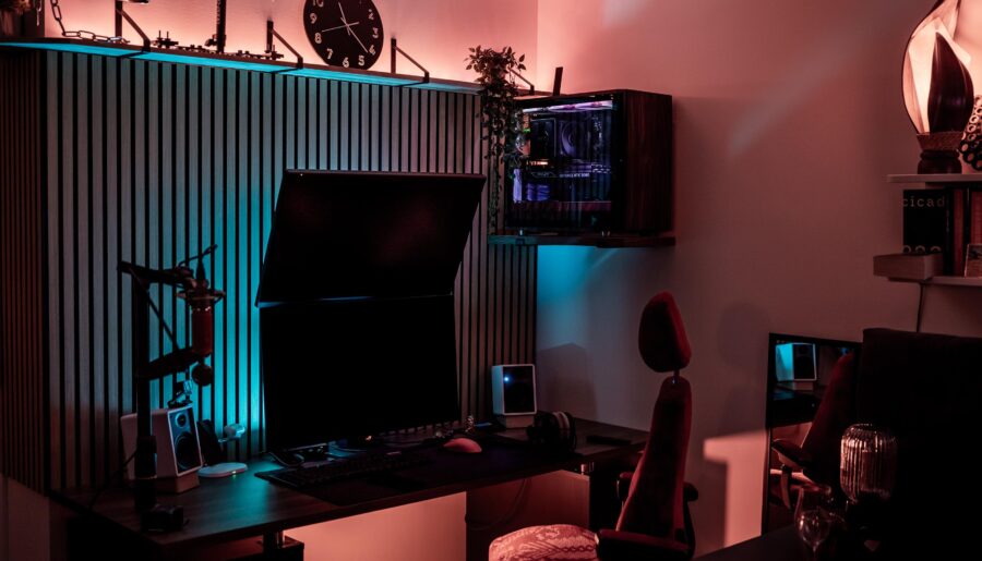 17sq/m Gaming, Workstation, Bedroom. Very much inspired by all of you.