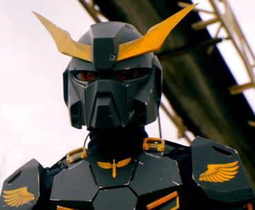 I built this Gundam inspired armor for one of my clients to wear at Neotropolis
