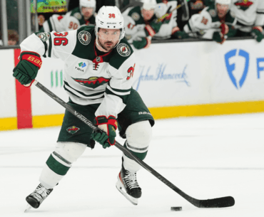 Zuccarello out for Wild in Game 2 of West 1st Round with upper-body injury