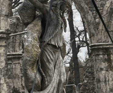 A24's 'ELDEN RING' Movie Has Begun Production. Written and Directed by Alex Garland, with George R. R. Martin Producing. Starring Kit Connor, Cailee Spaeny, Ben Whishaw, Nick Offerman