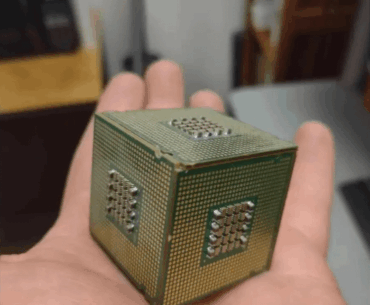 Intel cube i3.