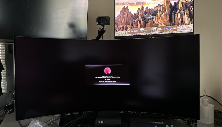 Monitor Tilt (extreme height)