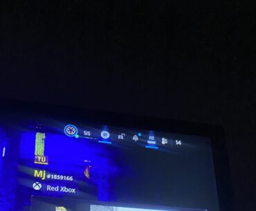 Hola alguien me podría ayudar a conseguir la skin de DEMPSEY soy algo malo