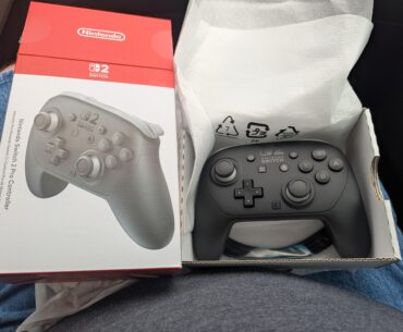 Update after being sent the wrong controller by Amazon: got the right controller now