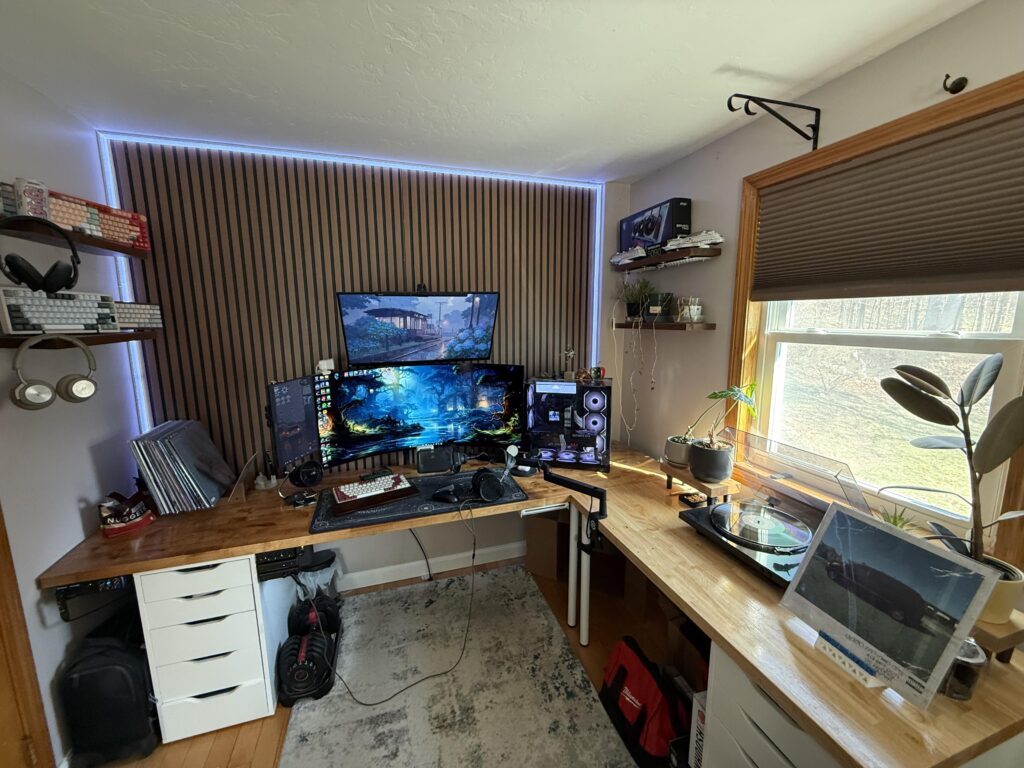 Should I get some artwork for the feature wall? 🤔