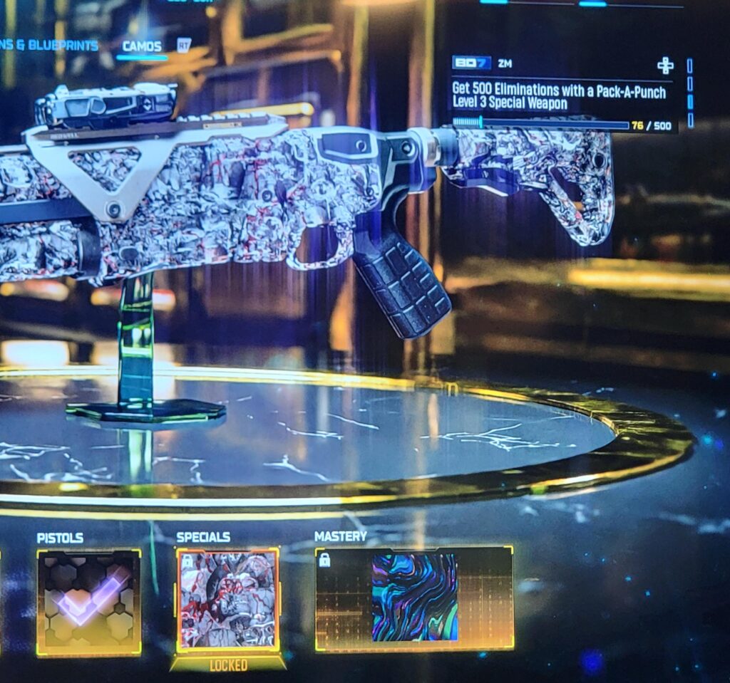 Is the blackcell special weapon camo bugged?