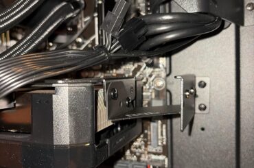 Hello, I just got this pc and am curious if these cables need to be plugged in somewhere?