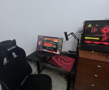 How to sit on a PC When you play CS