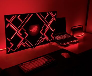 Simple laptop setup, a little different then all of those full of life/aesthetic setups