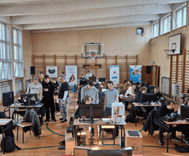My high school lets us run overclocking competitions, here are some shots