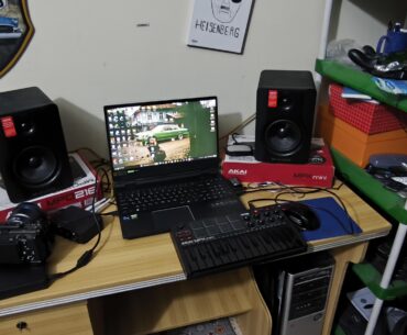 looks like a temporary setup, unfortunately it's been my main for years