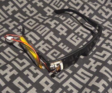 ESP32 + ANDROID AI internal monologue with app