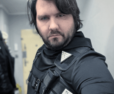 On last party I lost part of my facial addons and the white lens so time for replacements. First, the lens, switching from 'zombie white' to 'cyborg'. Felt cringe but when I tried, it looks much better then expected.