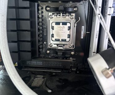 Pc from microcenter came with no thermal paste.