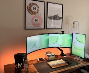 Added a vertical monitor