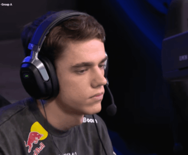 Zont1x wholesomely celebrating his 1v2 pistol clutch on Ancient vs Liquid at IEM Rio