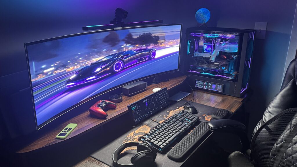 Okay this time, im officially done! Rate my battlestation pls...