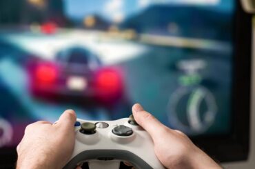 Is Sony Group (TSE:6758) Pricing In Recent Entertainment And Gaming Momentum?
