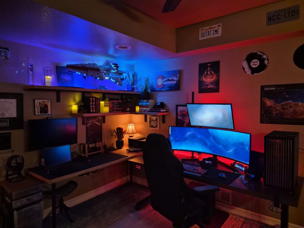 The desk set up is nearing its Final Form™