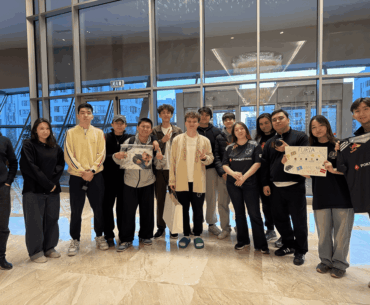 Fans in Astana surprised YEKINDAR with traditional Kazakh robes