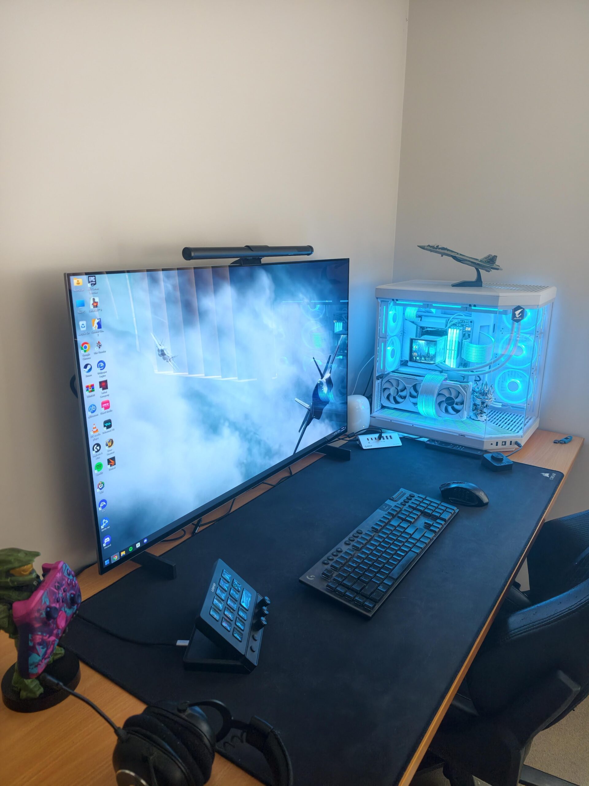 New PC build with LG C5 42″ OLED New PC build with LG C5 42" OLED