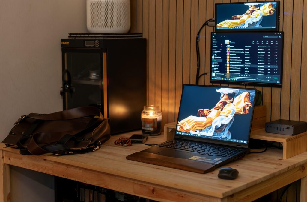 Created this cozy corner for.... when the main rig feels too much. Open to ideas for improvement.