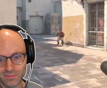 We are smoking mid (Counter-Strike 2)