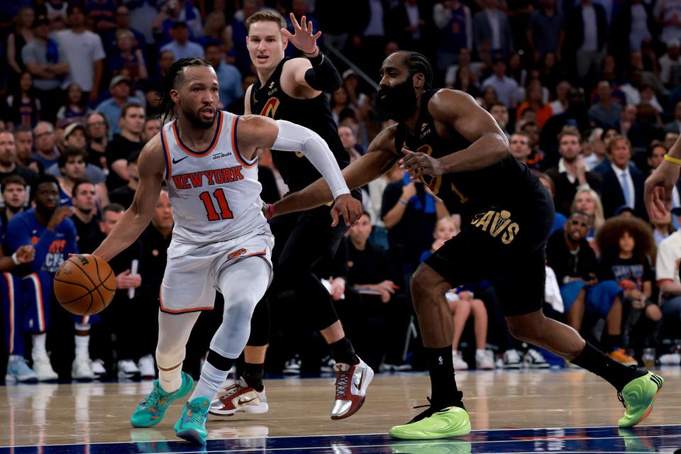 Cleveland Cavaliers v New York Knicks - Game One