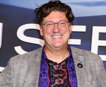 Randy Pitchford says Gearbox has a firm no-AI policy after posting an AI-generated image of an AI working at Gearbox