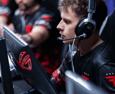 Faze Clan now has 5 stars on Jersey