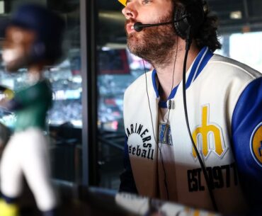 Mariners games have organ music now — played on an instrument built for Ken Griffey Jr.