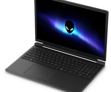 Considering a gaming laptop on a budget? Alienware 15 keeps things simple and powerful