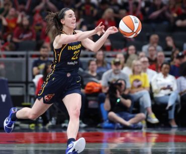 Caitlin Clark probable (back) for Fever’s game against Golden State Valkyries