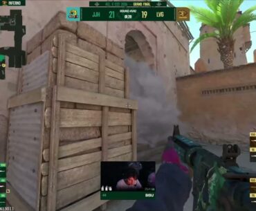 Chinese crowd gives info on winning round