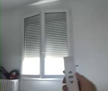 What is this ??? My monitor crashes when I activate my blinds
