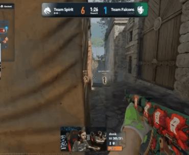Bro is casually spamming W against pro players while murdering them all