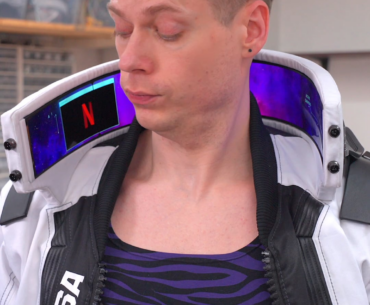 I made NUSA Infiltrator Jacket with Flexible OLED screens!