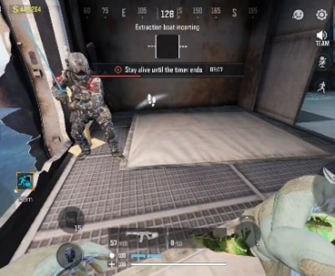 Chill guy in solos dmz. I dropped a spare armor I picked up from enemy and he gave me the weapon case lol