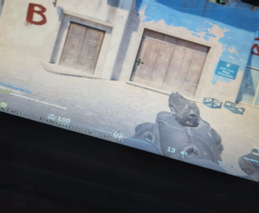 Whenever I load into a game, there's a 90% chance that I will permanently freeze after seeing a few frames and I have to force shut CS2