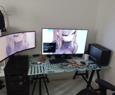 playing around with a second monitor tho im not sure if i need more space than 72" of monitor