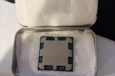 Had to get creative with how I’m transporting my old CPU to my friend who’s starting to build their first PC.