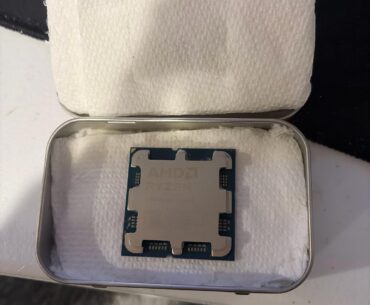 Had to get creative with how I’m transporting my old CPU to my friend who’s starting to build their first PC.