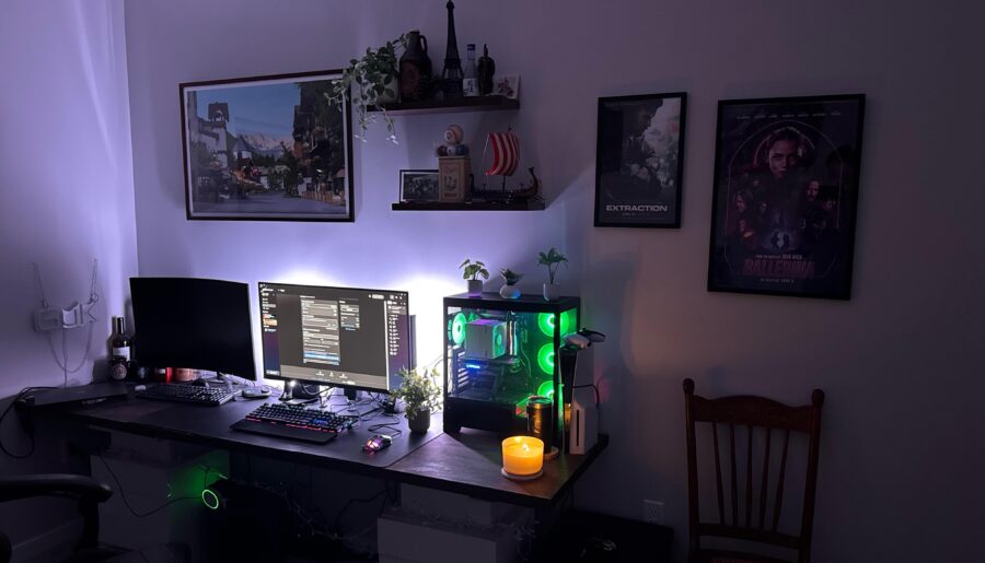 Work on the left. Battlestation on the right