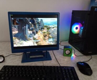 It was started on top of a cardboard box, table is luxury. Ryzen5 5600G was alone at that times