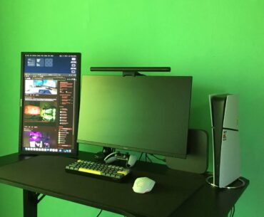 Clean & focused. Vertical monitor club, anyone?