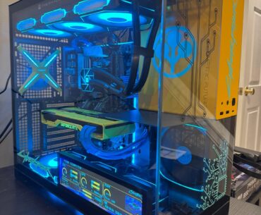 Custom Cyberpunk PC
