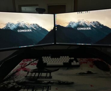Rate it 1-10? Minimal design, two monitors because of work. Case is next to the table, no space on the table.