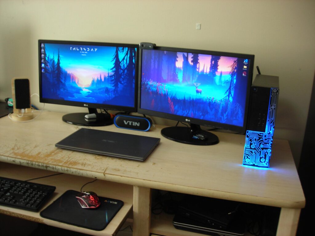 Massively upgraded my setup from last time i posted here!, picked up a couple new monitors off marketplace for $20 and made this custom wooden phone stand!