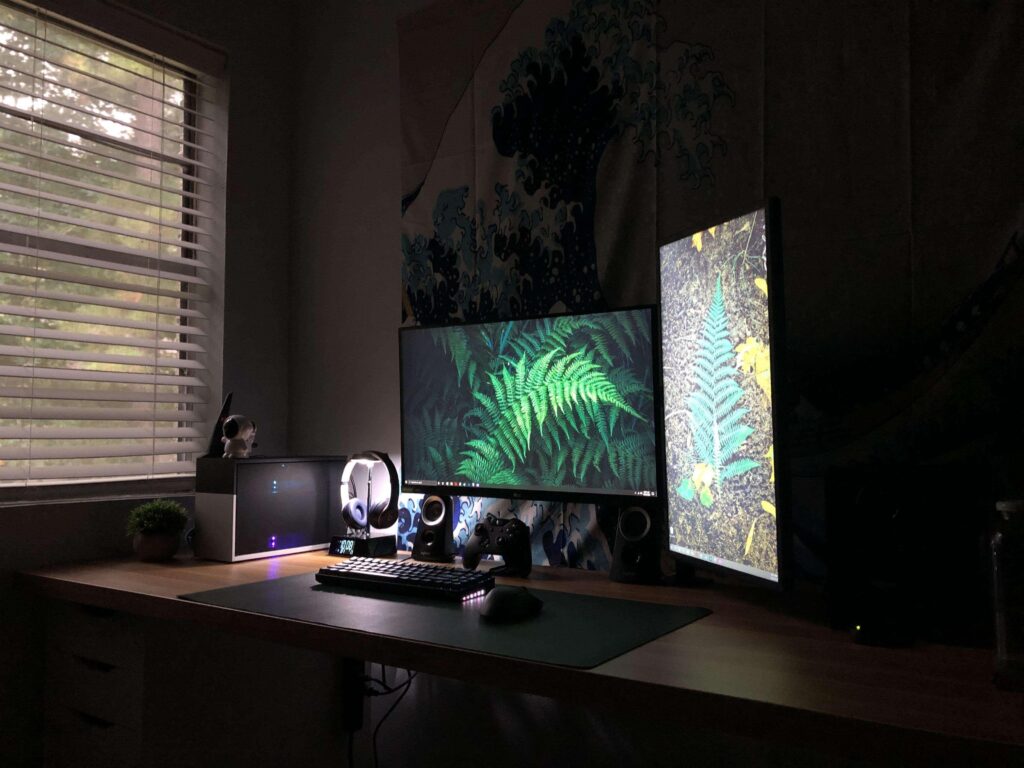 Finally made a decent battlestation. Just need a lamp to brighten the place a bit.